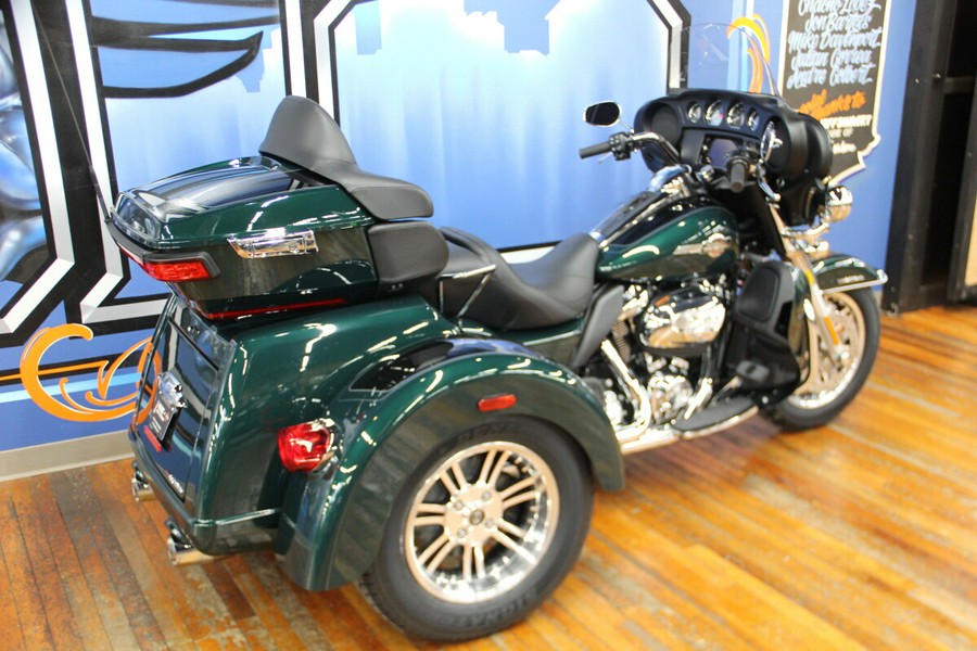 2024 Harley-Davidson Tri Glide Ultra Alpine Green / Vivid Black