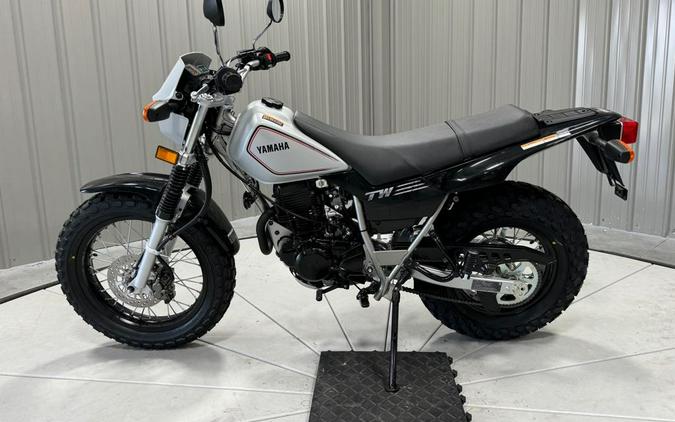 2025 Yamaha TW200