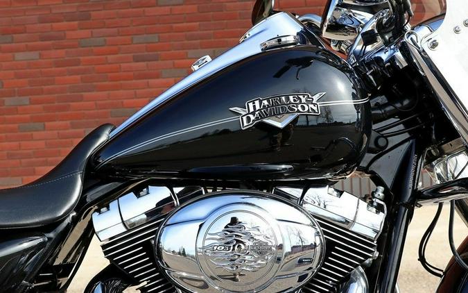 2012 Harley-Davidson® FLHRC - Road King® Classic