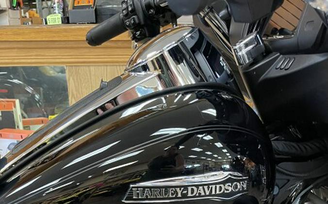 2020 Harley-Davidson Tri Glide Ultra Vivid Black