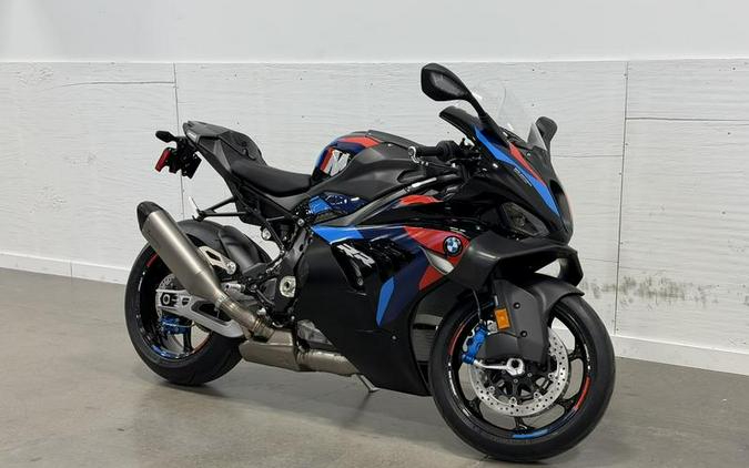 2026 BMW M 1000 XR Blackstorm Metallic/M Motorsport