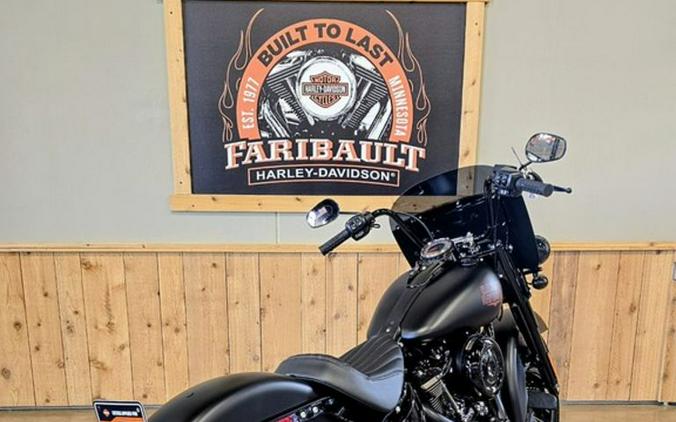 2026 Harley-Davidson® FLHD - Deadwood™