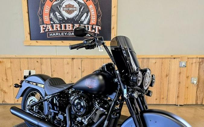 2026 Harley-Davidson® FLHD - Deadwood™