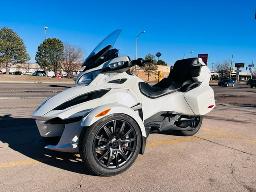 2018 Can-Am Spyder RT SE6