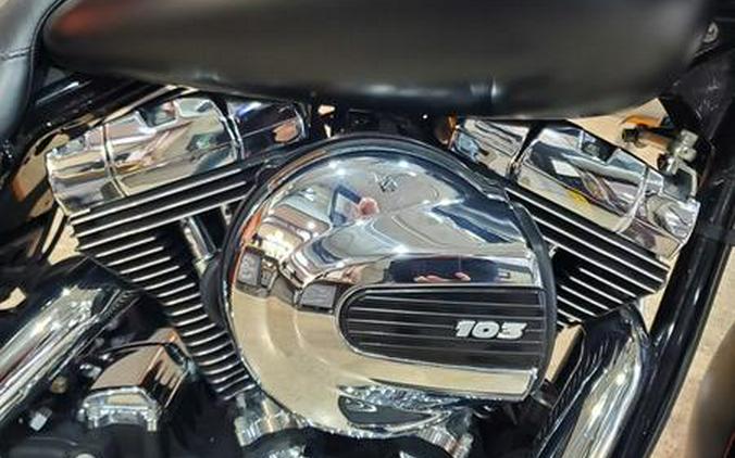 2015 Harley-Davidson® FLTRXS - Road Glide® Special