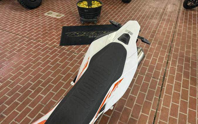 2026 KTM 690 Enduro R