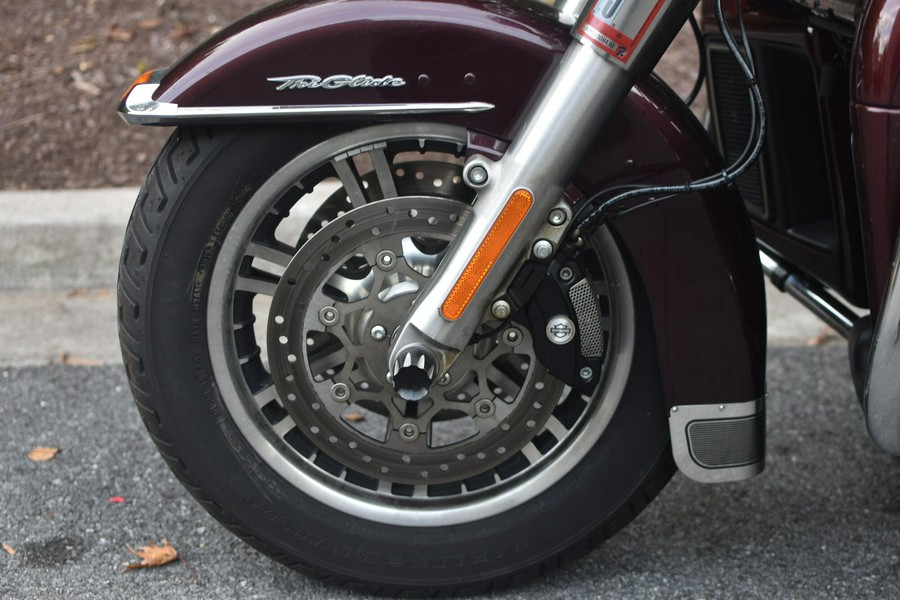 2019 Harley-Davidson Tri Glide Ultra FLHTCUTG