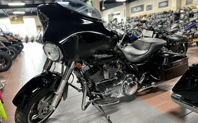 2011 Harley-Davidson® FLHX - Street Glide®