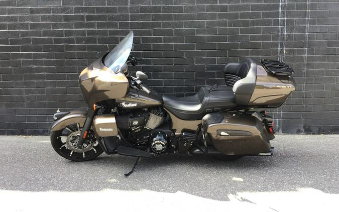 2023 Indian Roadmaster® Dark Horse®