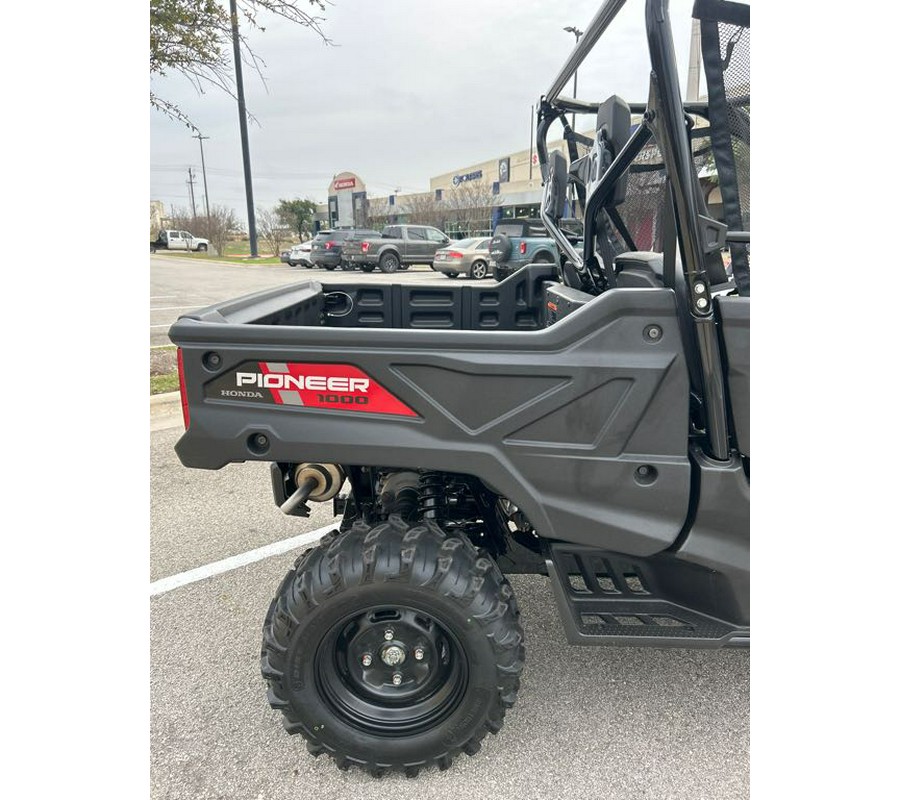 2025 Honda Pioneer 1000 Base
