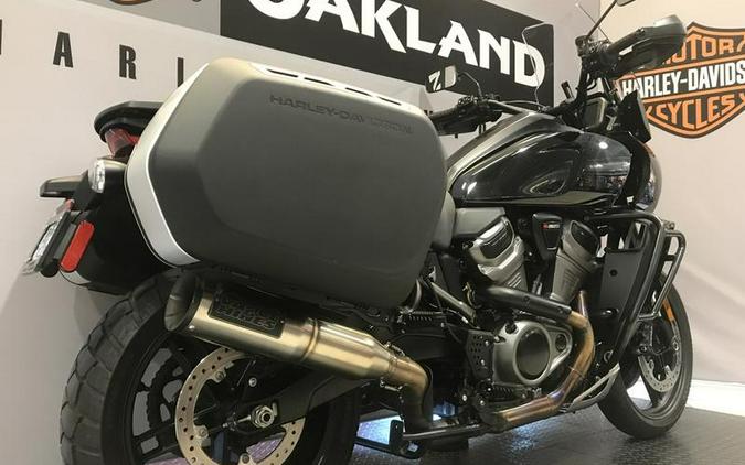 2022 Harley-Davidson® RA1250S - Pan America™ 1250 Special