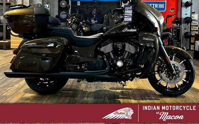 2023 Indian Motorcycle® Roadmaster® Dark Horse®