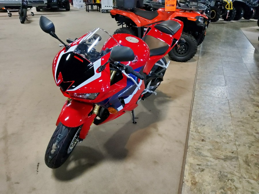 2024 Honda CBR600RR Base