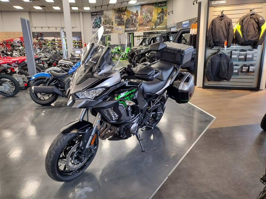 2022 Kawasaki Versys® 1000 SE LT+