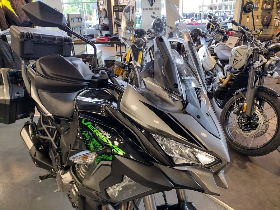 2022 Kawasaki Versys® 1000 SE LT+