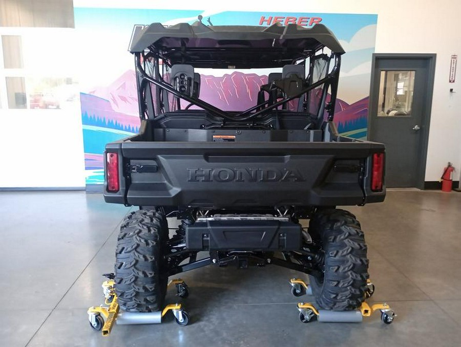 2025 Honda® Pioneer 1000-6 Deluxe Crew