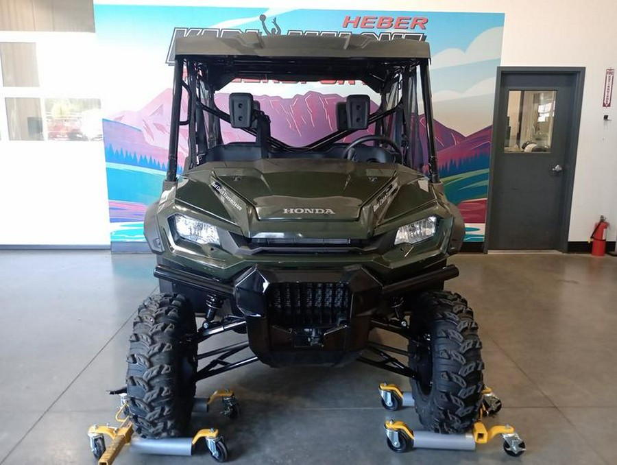 2025 Honda® Pioneer 1000-6 Deluxe Crew