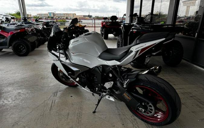 2025 Kawasaki Ninja® ZX™-6R ABS