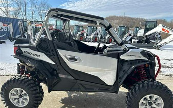 2024 Can-Am Maverick Sport X MR