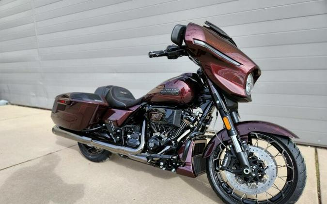 2024 Harley-Davidson CVO™ Street Glide® Copperhead