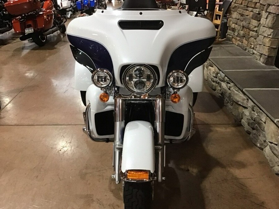 2015 Harley Davidson FLHTCUTG Tri Glide