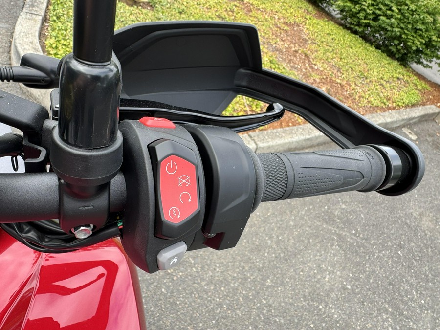 2025 Triumph Tiger 1200 GT Pro - CARNIVAL RED