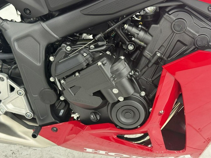 2026 Honda CBR650R E-Clutch