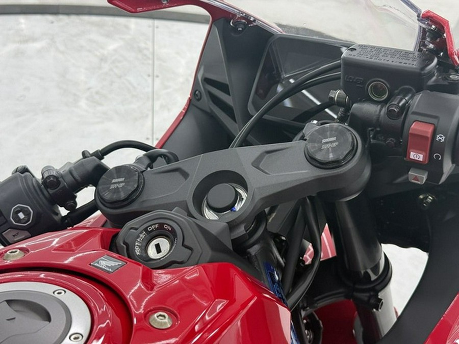 2026 Honda CBR650R E-Clutch