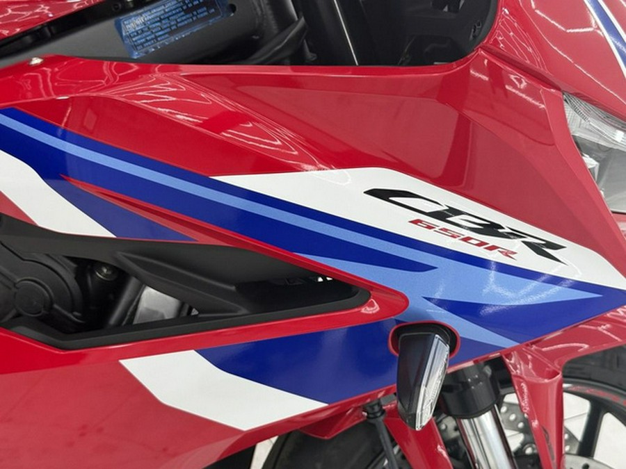 2026 Honda CBR650R E-Clutch
