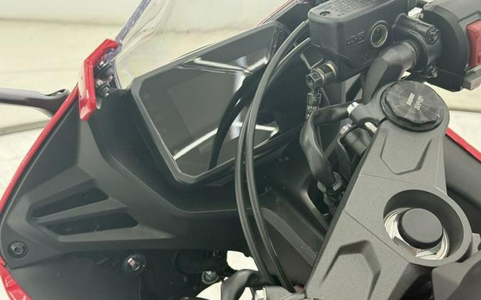 2026 Honda CBR650R E-Clutch