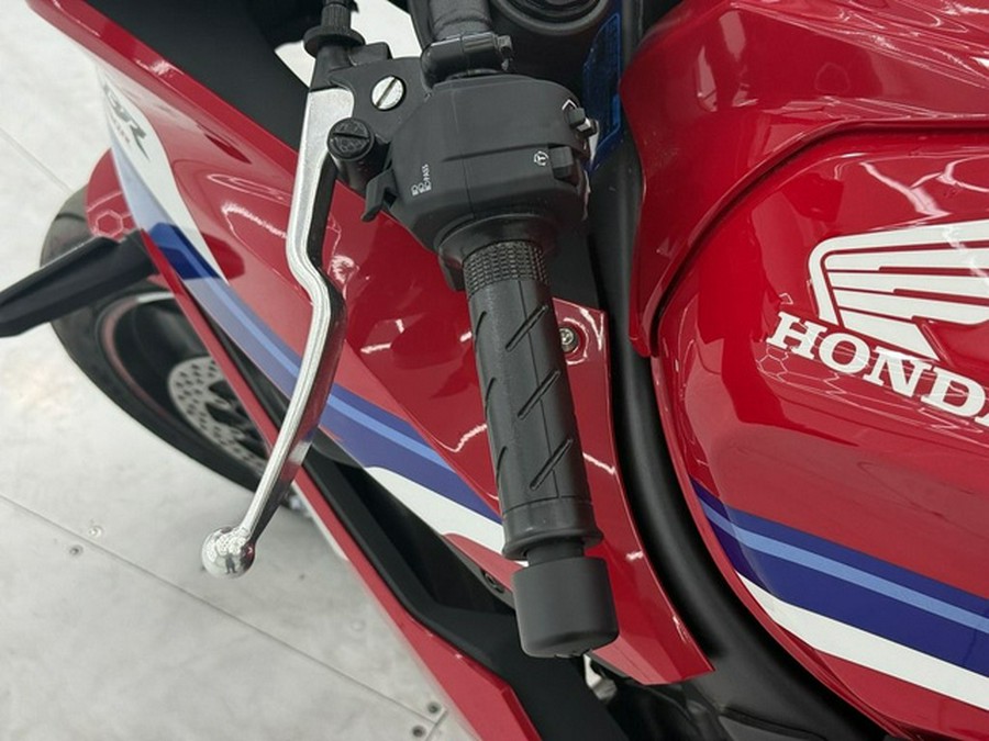 2026 Honda CBR650R E-Clutch
