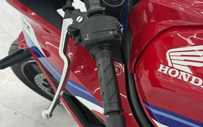 2026 Honda CBR650R E-Clutch