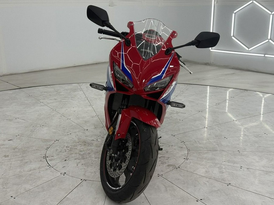 2026 Honda CBR650R E-Clutch
