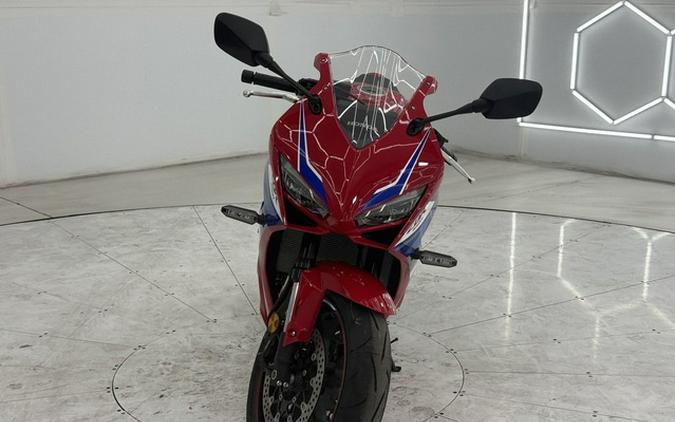 2026 Honda CBR650R E-Clutch