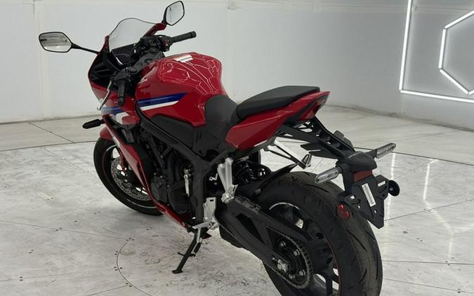 2026 Honda CBR650R E-Clutch