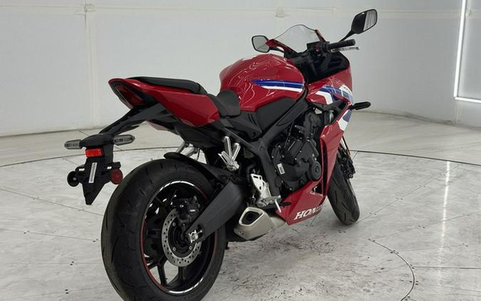 2026 Honda CBR650R E-Clutch