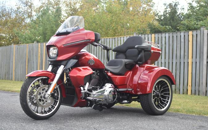 2026 Harley-Davidson Street Glide 3 Limited Brilliant Red Chrome Trim