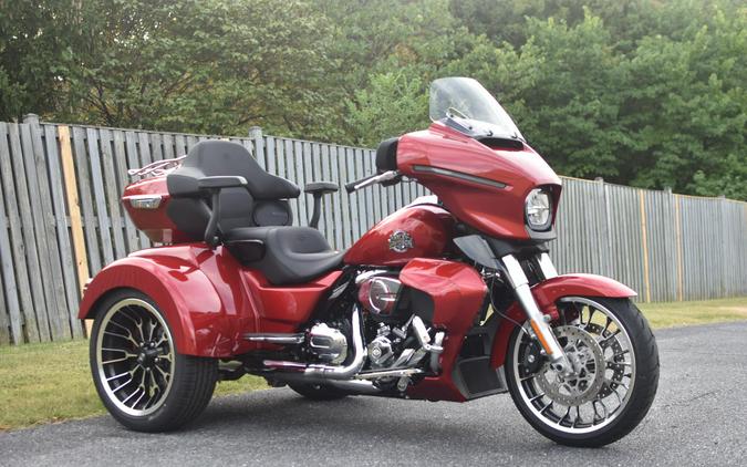 2026 Harley-Davidson Street Glide 3 Limited Brilliant Red Chrome Trim