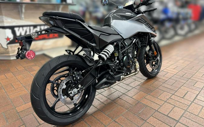 2026 KTM 250 DUKE