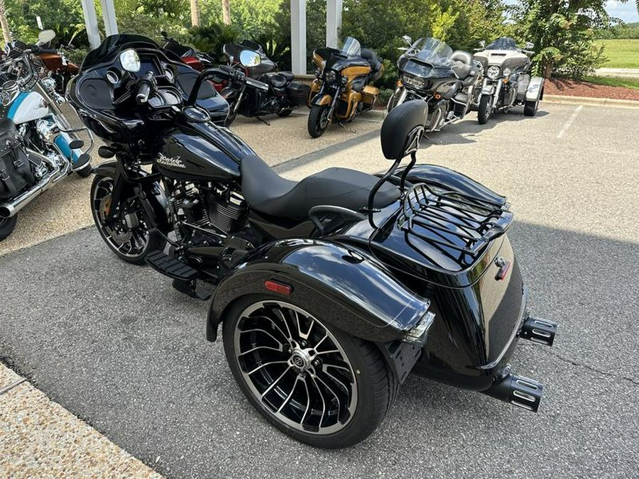 2023 Harley-Davidson® FLTRT - Road Glide® 3