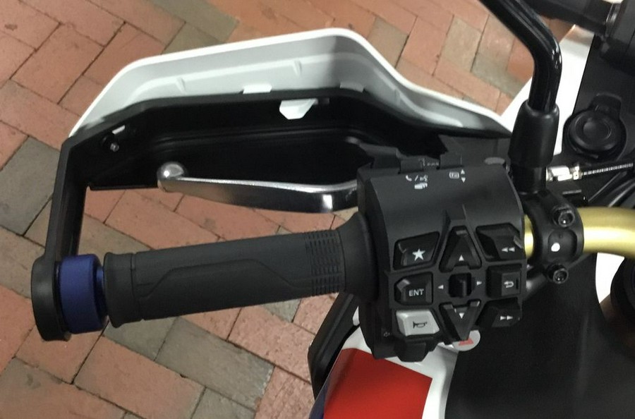 2025 Honda® Africa Twin Adventure Sports ES