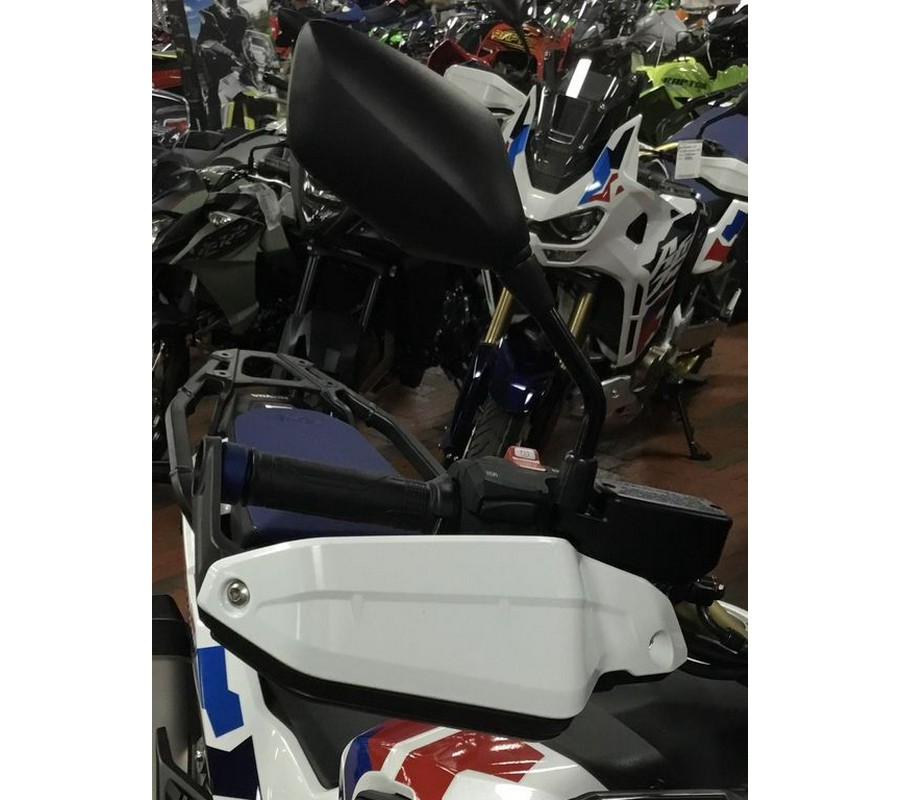 2025 Honda® Africa Twin Adventure Sports ES