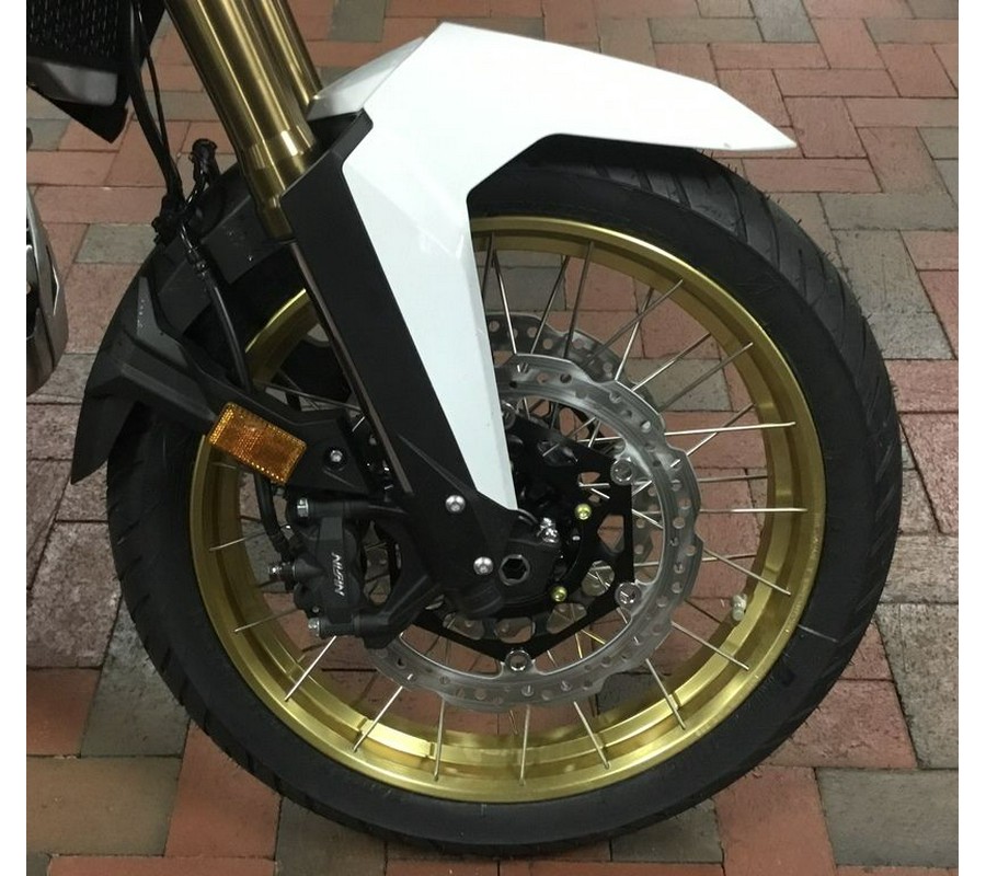 2025 Honda® Africa Twin Adventure Sports ES