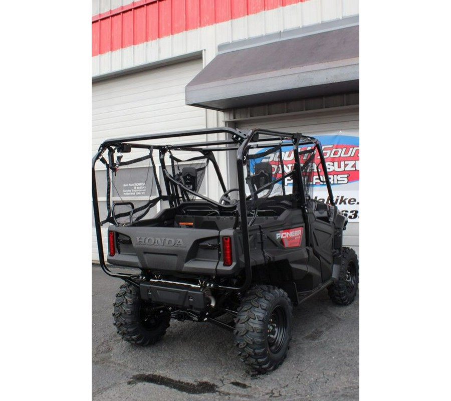 2025 Honda® Pioneer 1000-5