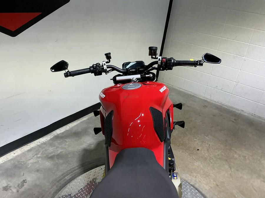2022 Ducati Streetfighter V4