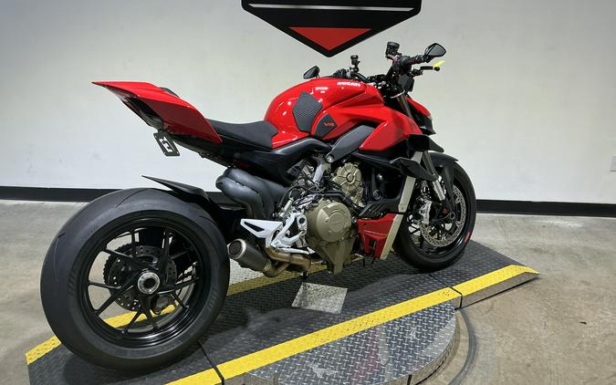 2022 Ducati Streetfighter V4