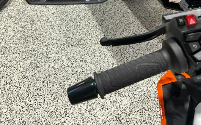 2027 KTM Duke 990