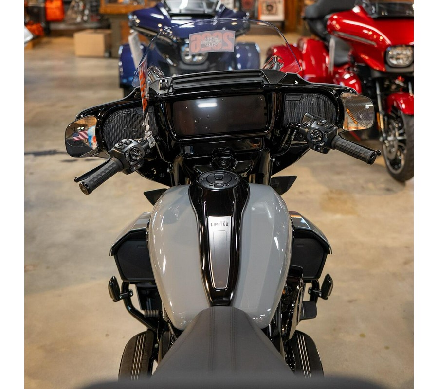 Harley-Davidson® Street Glide 3 Limited 2026 FLHLT 34702036 DRK BILIARD GRY