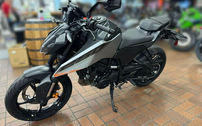 2026 KTM 250 DUKE