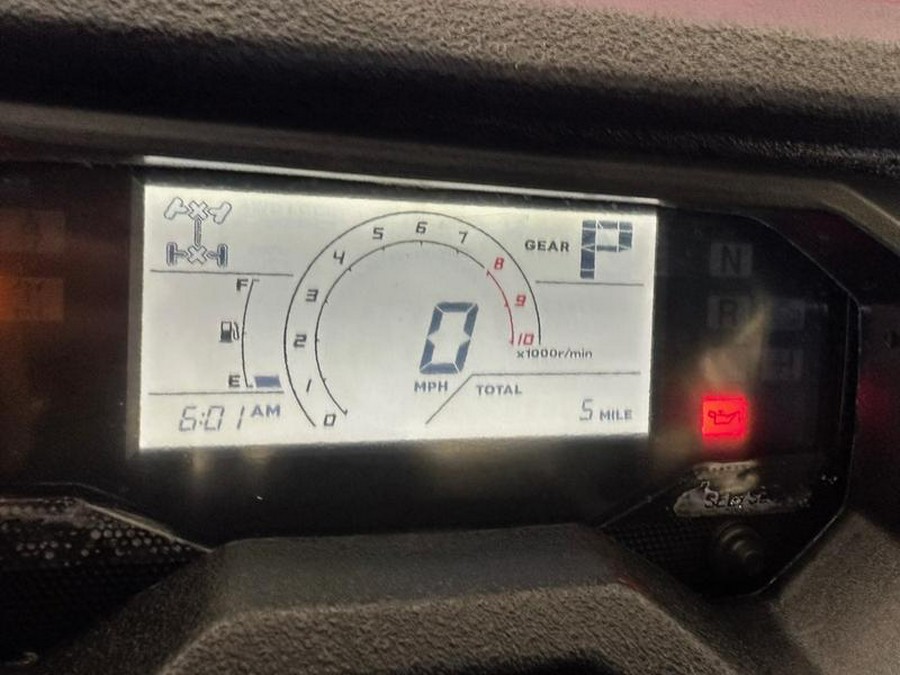 2025 Honda® Pioneer 1000-6 Deluxe Crew